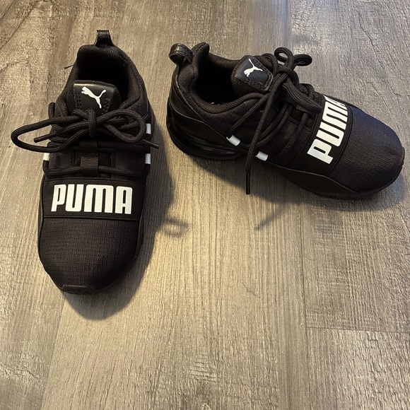 Little Kids Black & White Puma Sneakers - Picture 2 of 5